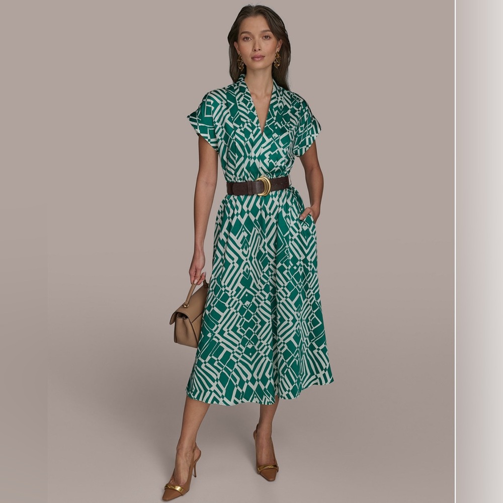 Donna Karan Women's Short-Sleeve Printed V-Neck A-Line Belted Dress. Sz 8. NWT